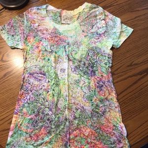 Like new! Colorful top